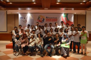 Generasi Literatur Bersama Bapak Asep kambali Berfoto Bersama