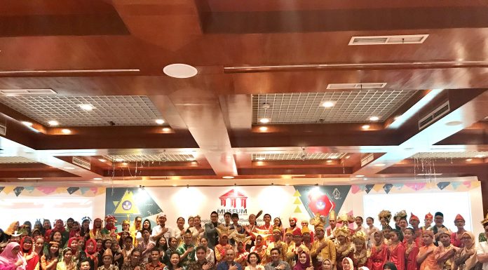 Foto bersama kegiatan Lomba Cerdas Cermat Museum 2018