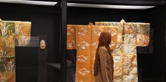 Menyulam Cerita dari Dua Negeri melalui Pameran Jalinan Waktu: Pewarnaan dan Tenunan Wastra Indonesia dan Jepang